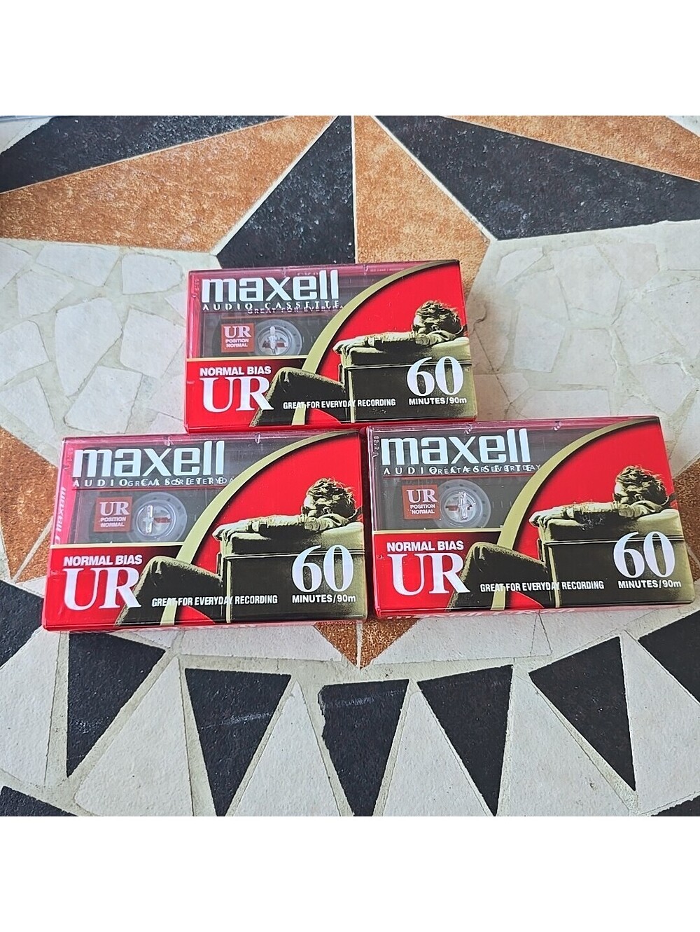 Maxell Cassette Tape 60 Minutes Normal Bias UR 1 Pack of 3 Cassettes
